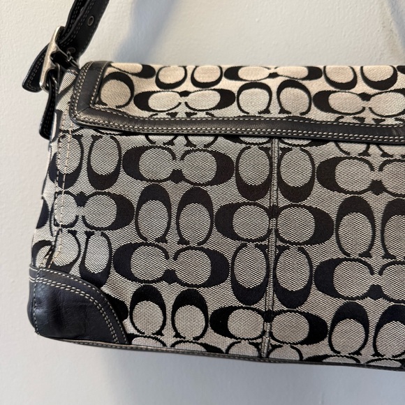 Y2K Coach Hampton Social Signature Flap Shoulder Bag - Picture 10 of 16